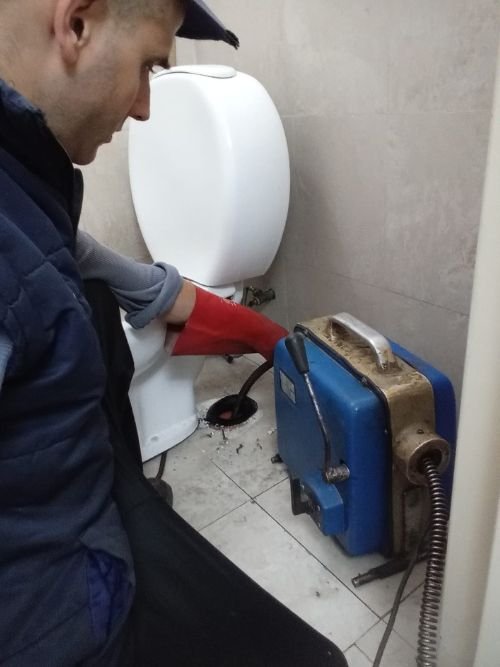 Especialistas en destapaciones de baños e inodoros en CABA